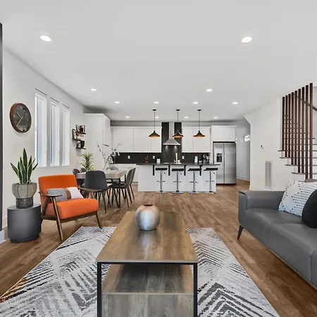 New Modern 4br Extended - Fully Equipped - Workspace - Parking *