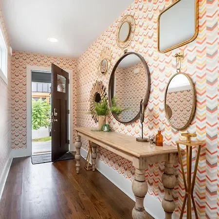 Holiday home Ladies Lounge By Local Nashville