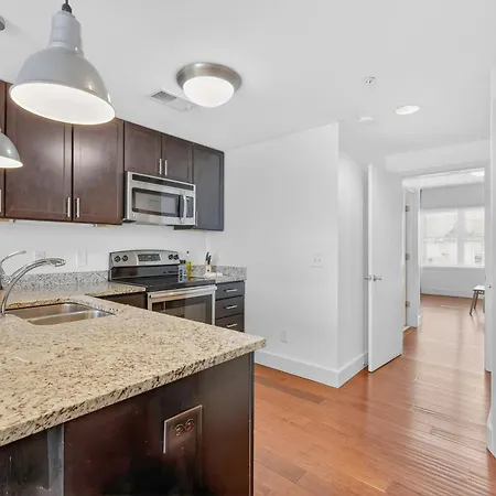 Heart Of 12 South, Balcony , Park Free - #8 4*