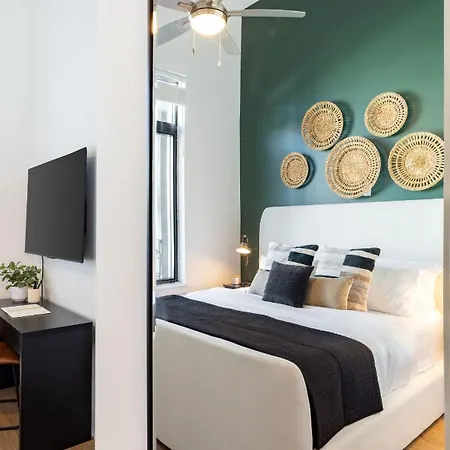 New Build Sleeps 12 2 Modern Design Near Downtown Holiday home Nashville