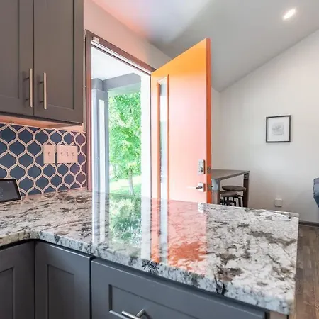Holiday home The Carpe Diem By Local Nashville