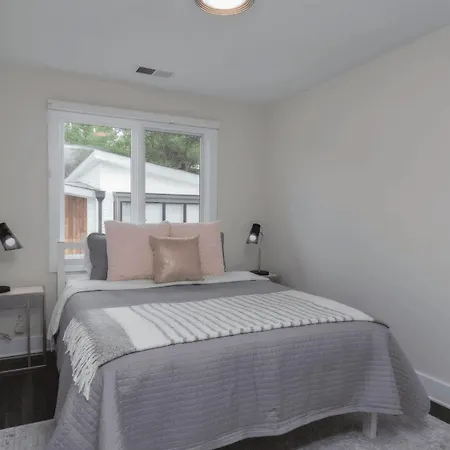 9th Avenue By Avantstay Holiday home