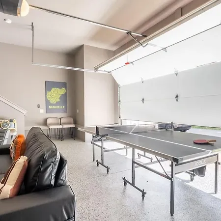 Holiday home The Onyx Opal By Local Nashville