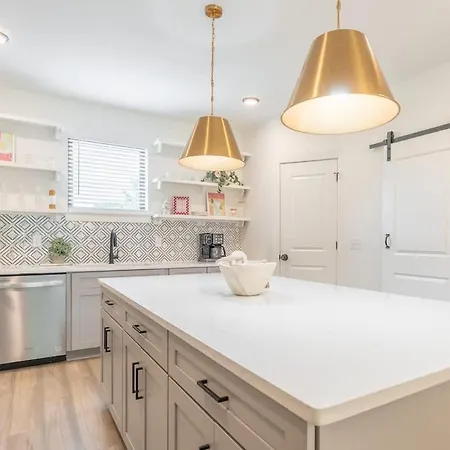 Holiday home Golden Hour By Local Nashville