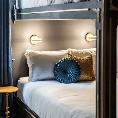 The Gilded Getaway By Local Holiday home *