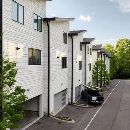 9th Avenue By Avantstay Holiday home