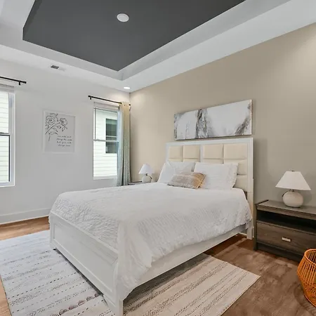 New Modern 4br Extended - Fully Equipped - Workspace - Parking Nashville