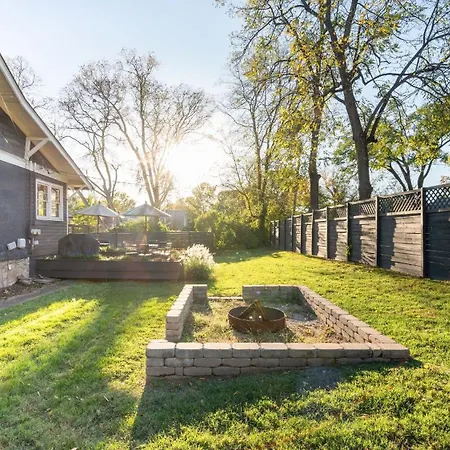 Chapel House By Avantstay * Nashville