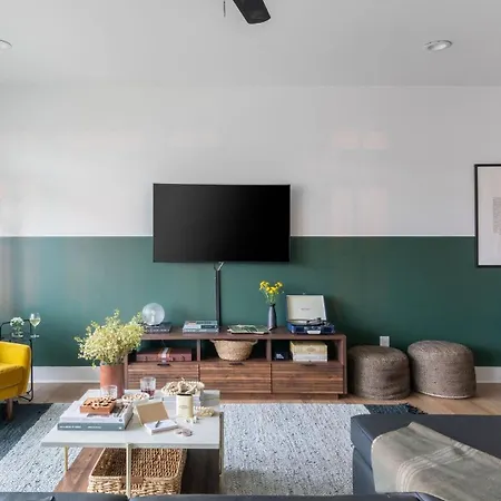 Sleeps 36 3 Homes Minutes To Downtownbroadway 12bdr Group Getaway In Nash Holiday home