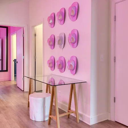 The Conway By Avantstay Apartment
