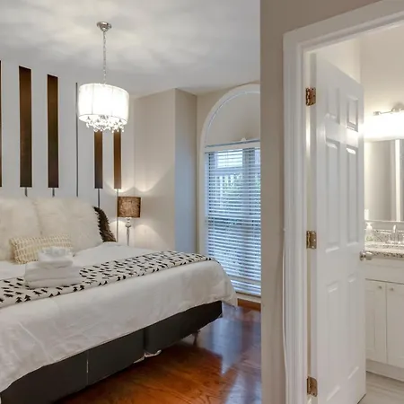 Holiday home Hillsboro Village-free Parking-9 Mins To Downtown!