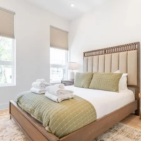 Apartment The Lyric Loft By Local