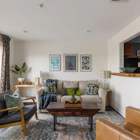 Apartment In The Heart Of - Unit794 *