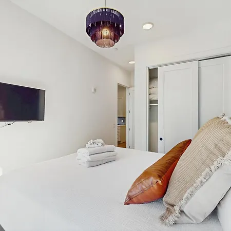 Apartment Main Street Retreat