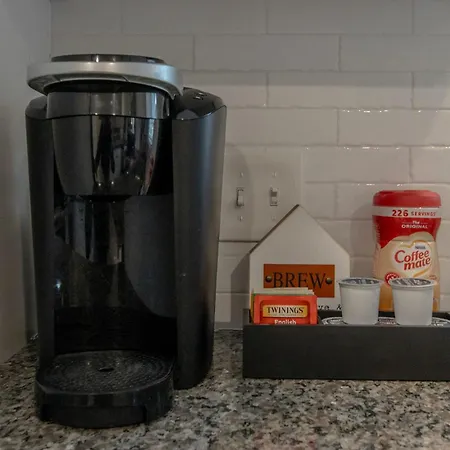 Walk About Hillsboro Village, 9 Mins To Downtown! Apartment