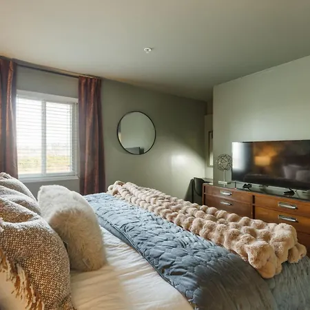 Downtown Riverfront Unit 790 Apartment Nashville