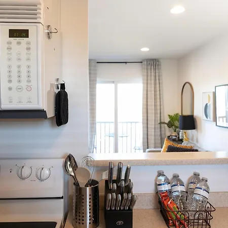 Downtown Riverfront Unit 762 Apartment *