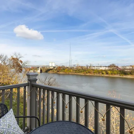 Downtown Riverfront Unit 790