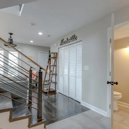 Steps From Hillsboro Village, Downtown 9 Mins Away Nashville