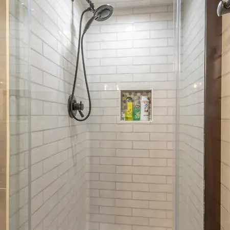 Steps From Hillsboro Village, Downtown 9 Mins Away