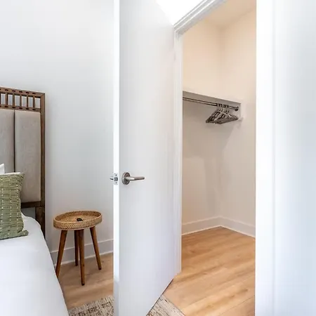 The Lyric Loft By Local Apartment