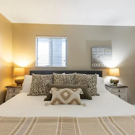 Apartment Riverfront Near Downtown Nashville