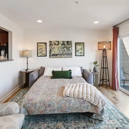 Downtown Riverfront Unit 780