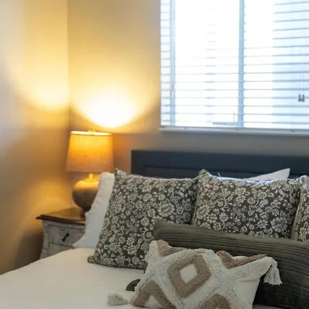 Apartment Riverfront Near Downtown Nashville