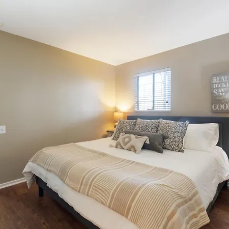 Apartment Riverfront Near Downtown Nashville