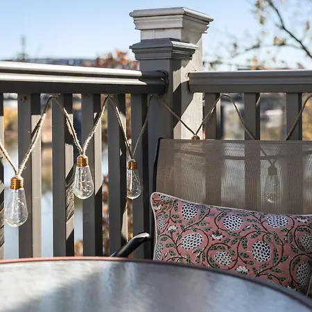 Downtown Riverfront Unit 780 * Nashville