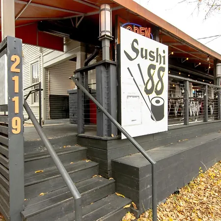 Walk About Hillsboro Village, 9 Mins To Downtown! Apartment