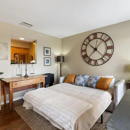 Apartment Riverfront Near Downtown Nashville