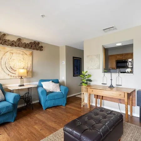 Apartment Riverfront Near Downtown