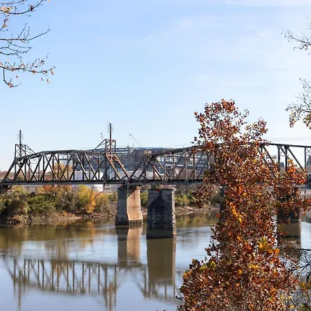 Downtown Riverfront Unit 762
