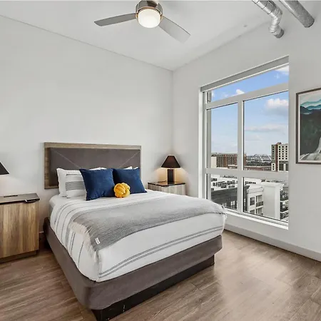 Sentral Sobro Nashville