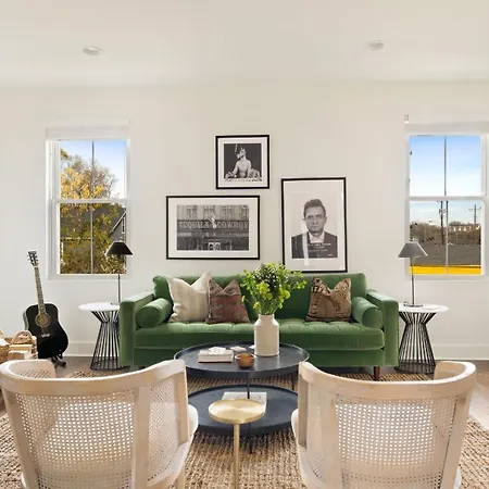 Holiday home Hart Buyout 5 By Avantstay Two Town House Buyout W Modern Amenities In