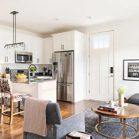 Hart Buyout 3 By Avantstay Two Town House Buyout W Modern Amenities In Holiday home