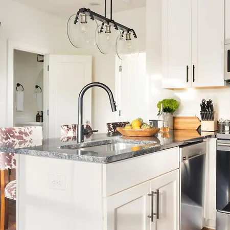 Hart Buyout 3 By Avantstay Two Town House Buyout W Modern Amenities In Nashville