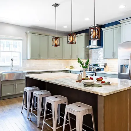 Waverly By Avantstay Nashville-inspired Townhome W Luxury Kitchen Pool Table Nashville
