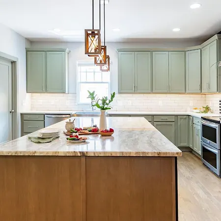 Waverly By Avantstay Nashville-inspired Townhome W Luxury Kitchen Pool Table *