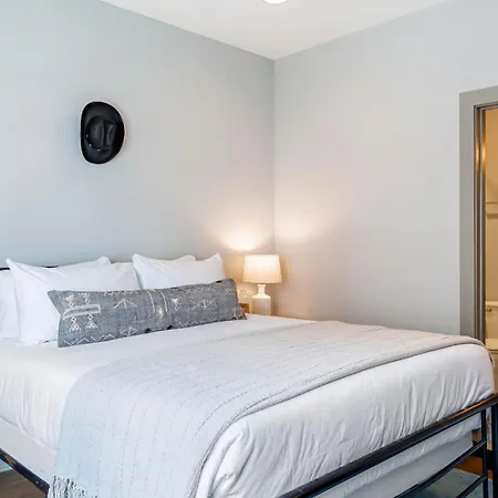 Apartment Waverly By Avantstay Nashville-inspired Townhome W Luxury Kitchen Pool Table *