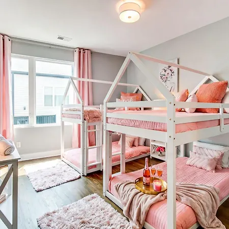 New Dollys Dream 12 Beds Downtown Nash Opry Karaoke * Nashville