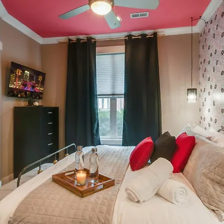 Close To The Gulch - Book Today Nashville