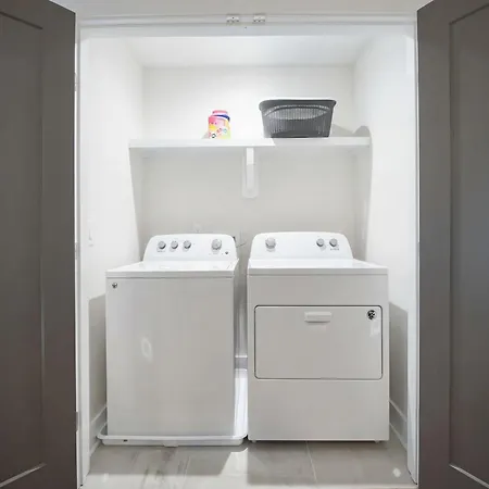Downtown Luxury - 10 Beds & Free Parking Nashville