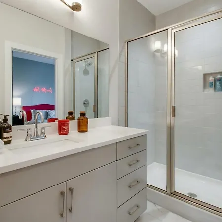 King & Queen 2 Homes - 24 Beds Views Nashville