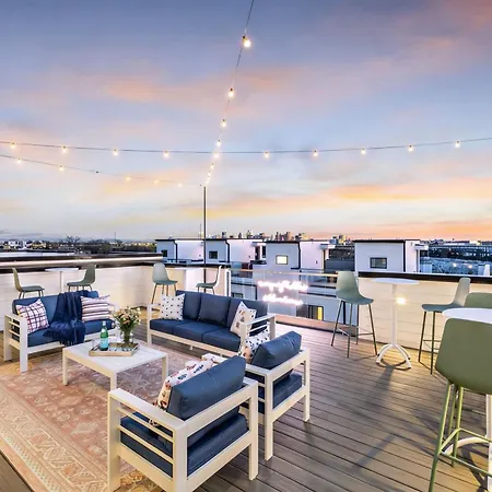 New Nash Eras - 15 Beds - Hot Tub On Rooftop Deck * Nashville