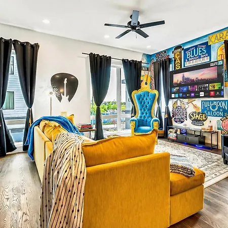 New We Roll Rooftop - Hot Tub With Views - 13 Beds Nashville