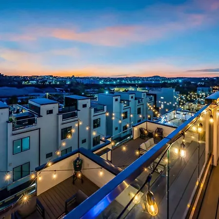 Rooftop Hot Tub Views Pac-man Pool Table Holiday home