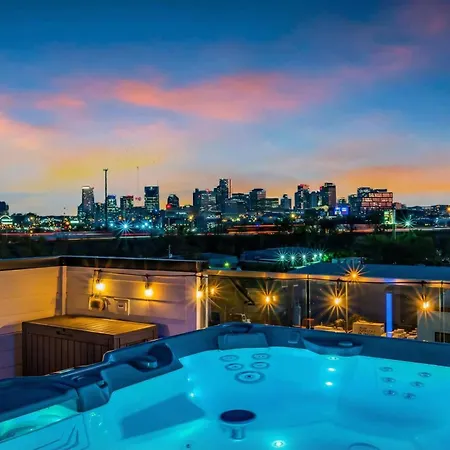 2 Hot Tubs Karaoke Game Downtown Holiday home Nashville