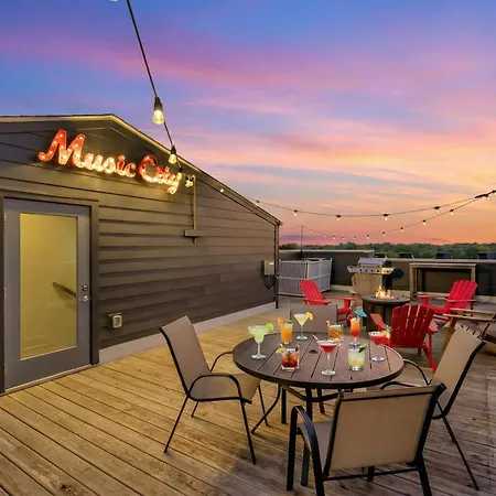 Rooftop Deck Grill Ping Pong Near Downtown Nashville